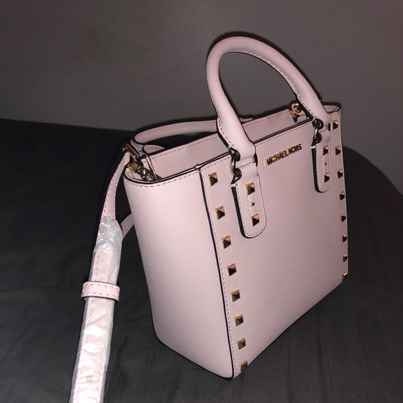 Studded rose Michael Kors handbag - Picture 3 of 5